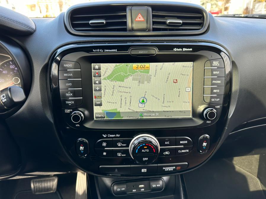 2015 Kia Soul 5dr Wgn Auto !, available for sale in New Britain, Connecticut | Central Auto Sales & Service. New Britain, Connecticut 2015 Kia Soul 5dr Wgn Auto !, available for sale in New Britain, Connecticut | Central Auto Sales & Service. New Britain, Connecticut