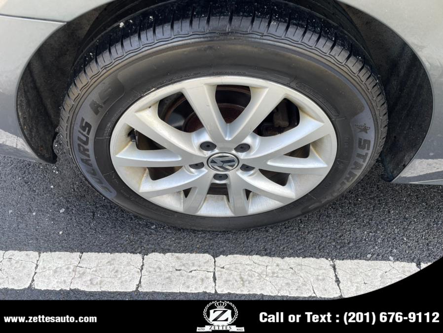 2014 Volkswagen Jetta Sedan 4dr Auto SE PZEV, available for sale in Jersey City, New Jersey | Zettes Auto Mall. Jersey City, New Jersey 2014 Volkswagen Jetta Sedan 4dr Auto SE PZEV, available for sale in Jersey City, New Jersey | Zettes Auto Mall. Jersey City, New Jersey