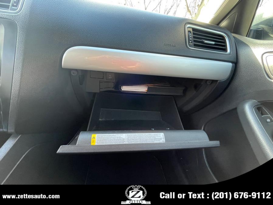 2014 Volkswagen Jetta Sedan 4dr Auto SE PZEV, available for sale in Jersey City, New Jersey | Zettes Auto Mall. Jersey City, New Jersey 2014 Volkswagen Jetta Sedan 4dr Auto SE PZEV, available for sale in Jersey City, New Jersey | Zettes Auto Mall. Jersey City, New Jersey