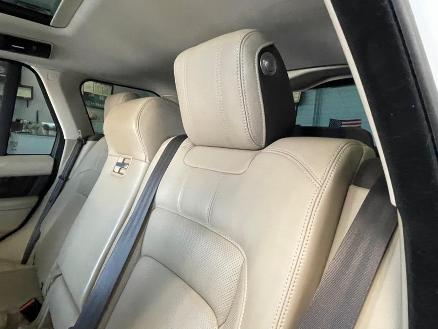 2020 Land Rover Range Rover HSE SWB, available for sale in Inwood, New York | 5 Towns Drive. Inwood, New York 2020 Land Rover Range Rover HSE SWB, available for sale in Inwood, New York | 5 Towns Drive. Inwood, New York