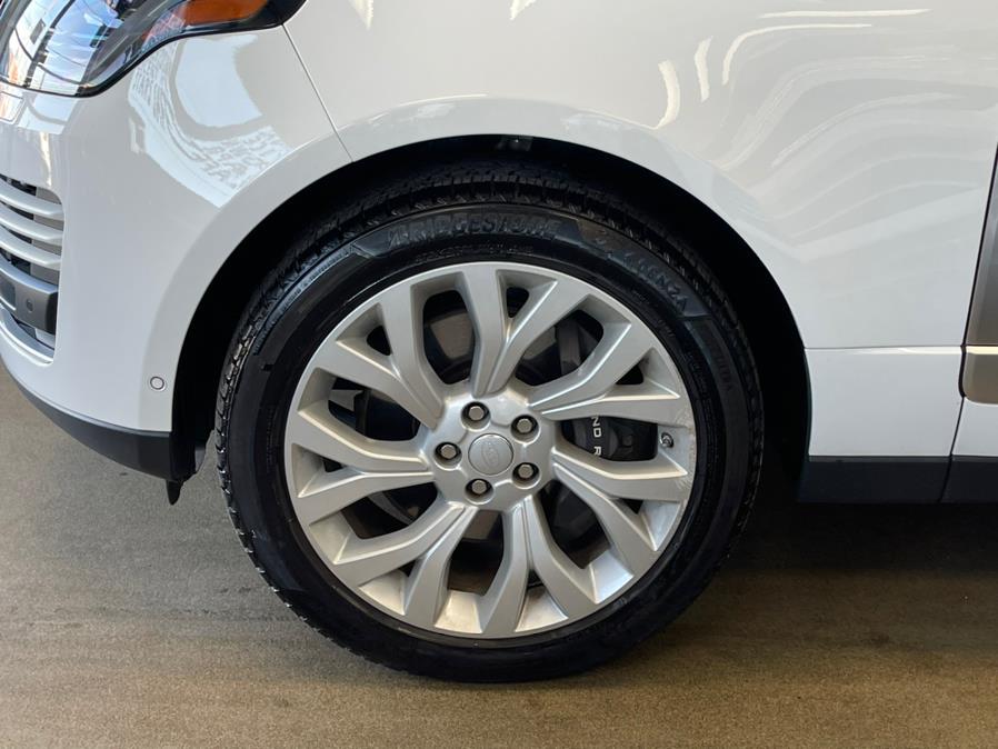 2020 Land Rover Range Rover HSE SWB, available for sale in Inwood, New York | 5 Towns Drive. Inwood, New York 2020 Land Rover Range Rover HSE SWB, available for sale in Inwood, New York | 5 Towns Drive. Inwood, New York