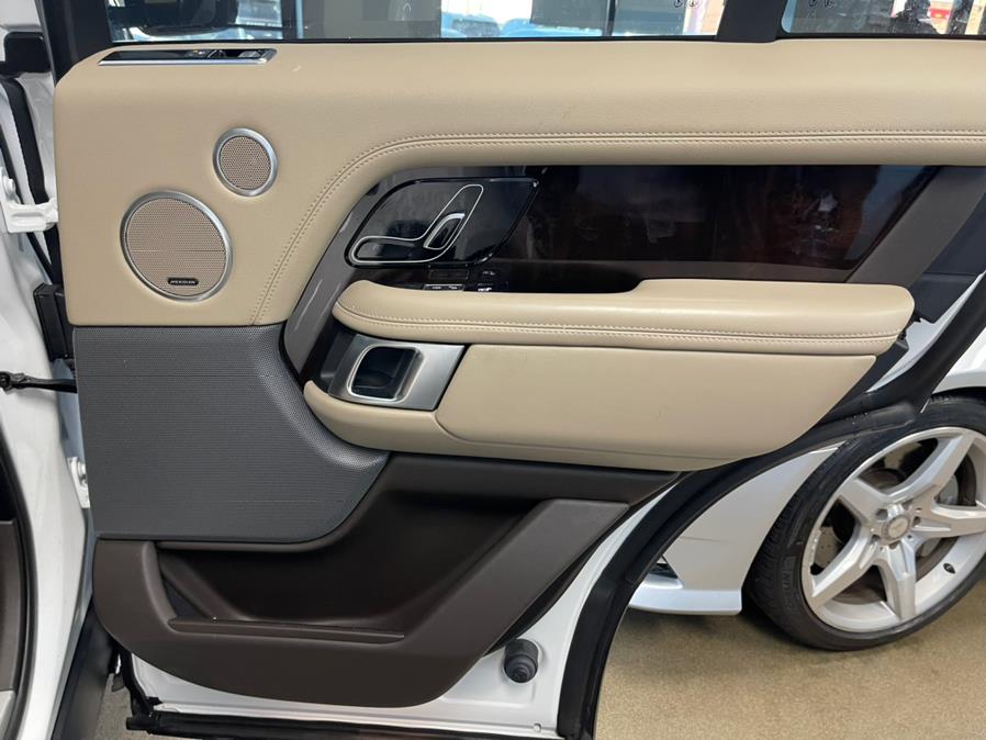 2020 Land Rover Range Rover HSE SWB, available for sale in Inwood, New York | 5 Towns Drive. Inwood, New York 2020 Land Rover Range Rover HSE SWB, available for sale in Inwood, New York | 5 Towns Drive. Inwood, New York