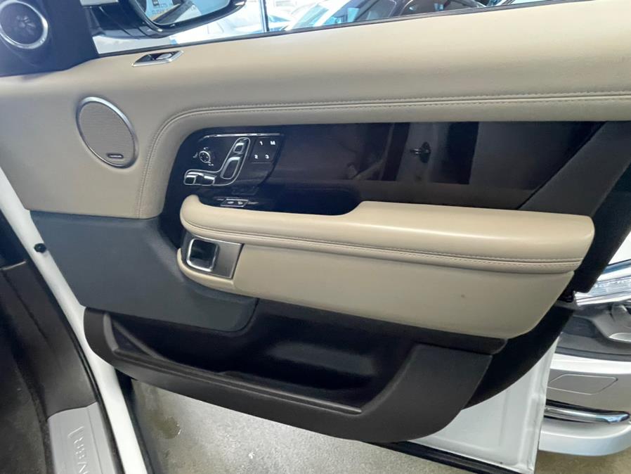 2020 Land Rover Range Rover HSE SWB, available for sale in Inwood, New York | 5 Towns Drive. Inwood, New York 2020 Land Rover Range Rover HSE SWB, available for sale in Inwood, New York | 5 Towns Drive. Inwood, New York