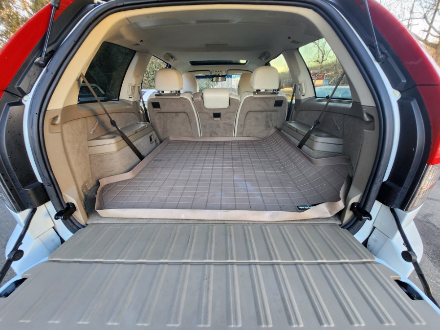 2010 Volvo XC90 AWD 4dr I6, available for sale in Bristol, Connecticut | Dealmax Motors LLC. Bristol, Connecticut 2010 Volvo XC90 AWD 4dr I6, available for sale in Bristol, Connecticut | Dealmax Motors LLC. Bristol, Connecticut