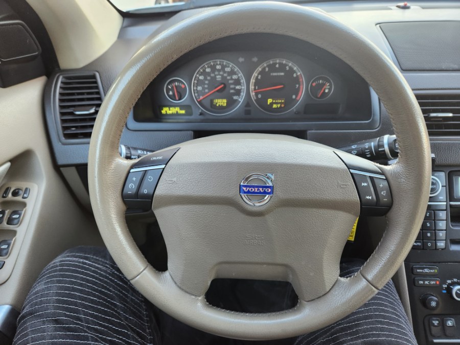 2010 Volvo XC90 AWD 4dr I6, available for sale in Bristol, Connecticut | Dealmax Motors LLC. Bristol, Connecticut 2010 Volvo XC90 AWD 4dr I6, available for sale in Bristol, Connecticut | Dealmax Motors LLC. Bristol, Connecticut
