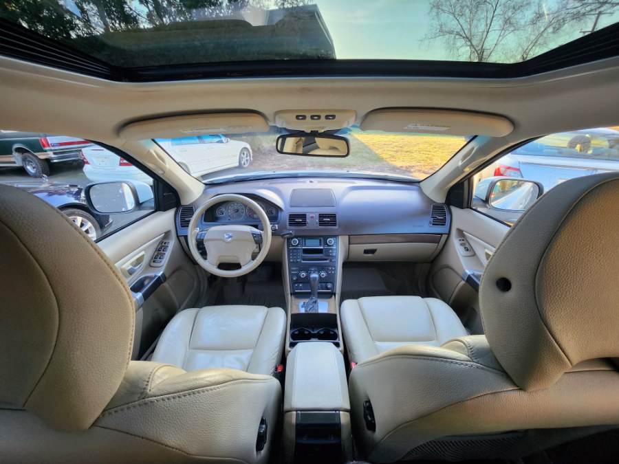 2010 Volvo XC90 AWD 4dr I6, available for sale in Bristol, Connecticut | Dealmax Motors LLC. Bristol, Connecticut 2010 Volvo XC90 AWD 4dr I6, available for sale in Bristol, Connecticut | Dealmax Motors LLC. Bristol, Connecticut