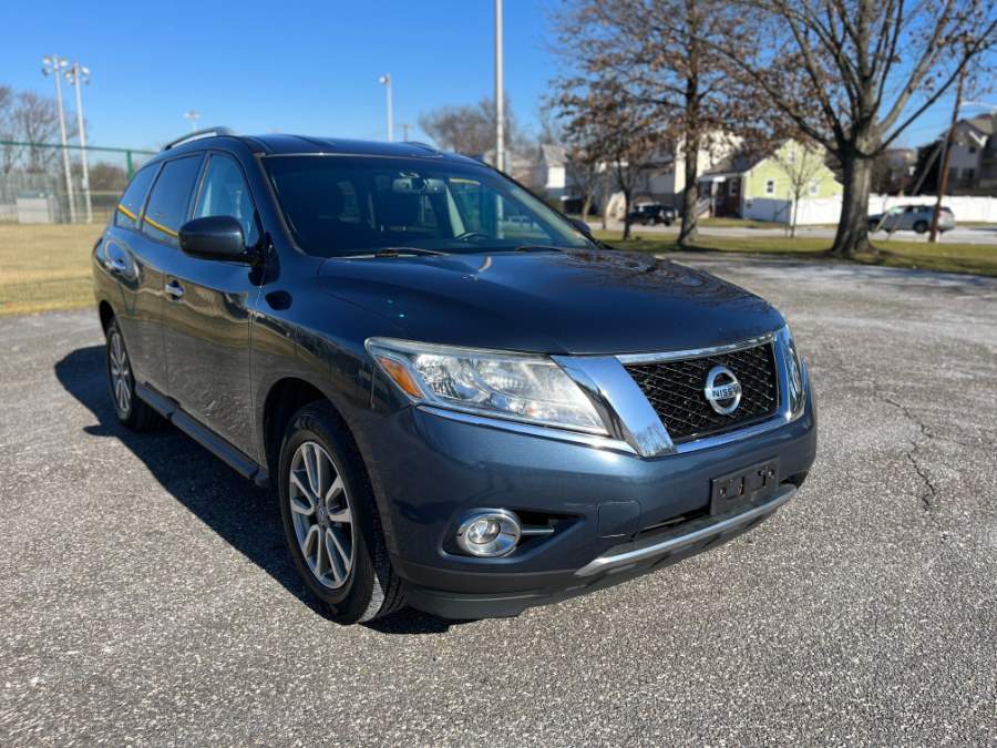 2015 Nissan Pathfinder 4WD 4dr SV, available for sale in Lyndhurst, New Jersey | Cars With Deals. Lyndhurst, New Jersey