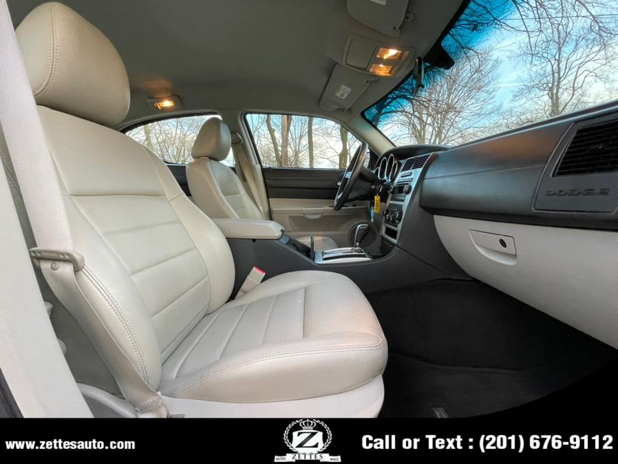 2007 Dodge Charger 4dr Sdn 5-Spd Auto R/T RWD, available for sale in Jersey City, New Jersey | Zettes Auto Mall. Jersey City, New Jersey 2007 Dodge Charger 4dr Sdn 5-Spd Auto R/T RWD, available for sale in Jersey City, New Jersey | Zettes Auto Mall. Jersey City, New Jersey