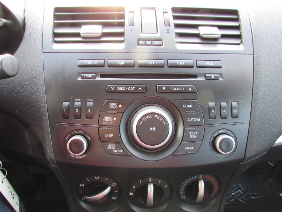 2013 Mazda Mazda3 4dr Sdn Auto i SV, available for sale in East Windsor, Connecticut | United Auto Sales of E Windsor, Inc. East Windsor, Connecticut 2013 Mazda Mazda3 4dr Sdn Auto i SV, available for sale in East Windsor, Connecticut | United Auto Sales of E Windsor, Inc. East Windsor, Connecticut