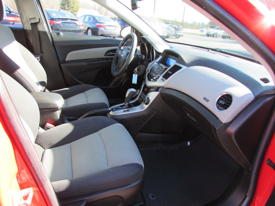 2015 Chevrolet Cruze 4dr Sdn Auto LS, available for sale in East Windsor, Connecticut | United Auto Sales of E Windsor, Inc. East Windsor, Connecticut 2015 Chevrolet Cruze 4dr Sdn Auto LS, available for sale in East Windsor, Connecticut | United Auto Sales of E Windsor, Inc. East Windsor, Connecticut
