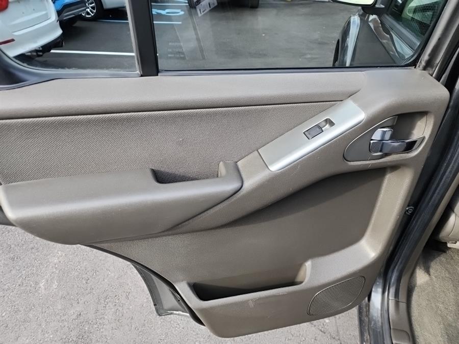 2008 Nissan Pathfinder 4WD 4dr V6 SE, available for sale in Islip, New York | L.I. Auto Gallery. Islip, New York 2008 Nissan Pathfinder 4WD 4dr V6 SE, available for sale in Islip, New York | L.I. Auto Gallery. Islip, New York
