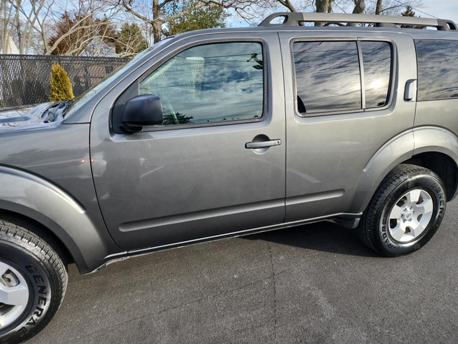 2008 Nissan Pathfinder 4WD 4dr V6 SE, available for sale in Islip, New York | L.I. Auto Gallery. Islip, New York 2008 Nissan Pathfinder 4WD 4dr V6 SE, available for sale in Islip, New York | L.I. Auto Gallery. Islip, New York