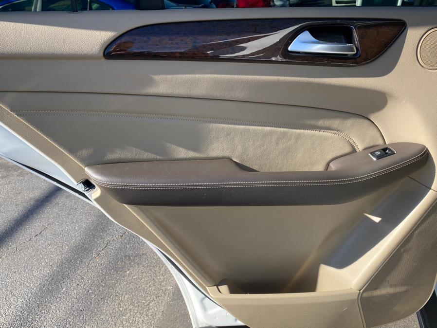 2014 Mercedes-Benz M-Class 4MATIC 4dr ML 350, available for sale in Canton, Connecticut | Lava Motors 2 Inc. Canton, Connecticut 2014 Mercedes-Benz M-Class 4MATIC 4dr ML 350, available for sale in Canton, Connecticut | Lava Motors 2 Inc. Canton, Connecticut