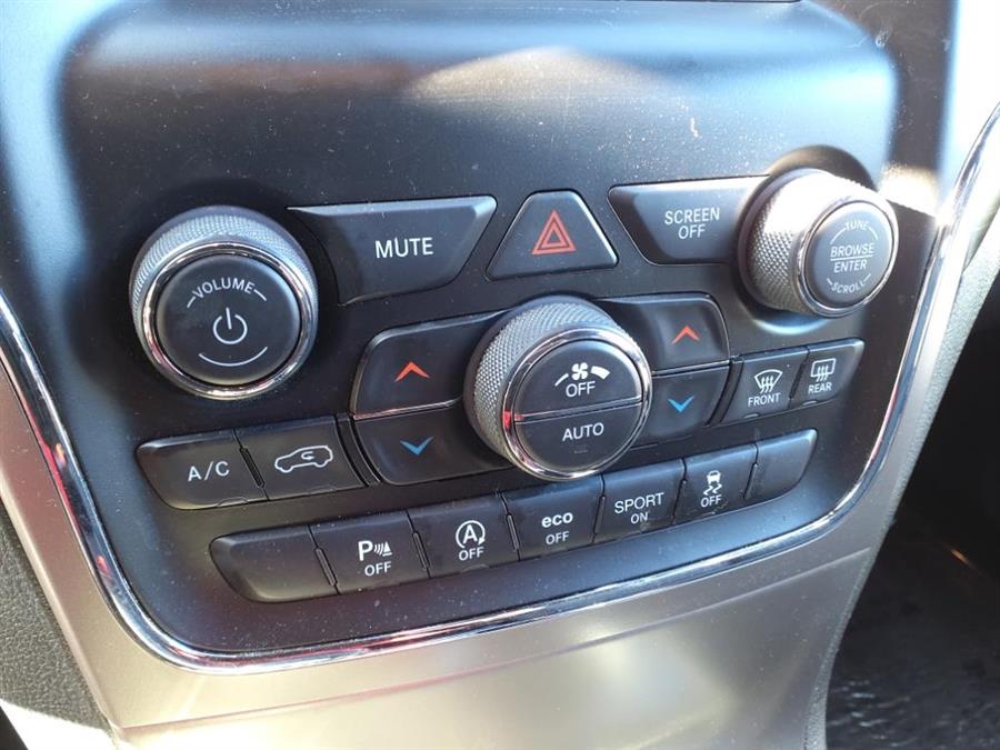 2019 Jeep Grand Cherokee LAREDO E, available for sale in Andover, Massachusetts | Autouse. Andover, Massachusetts 2019 Jeep Grand Cherokee LAREDO E, available for sale in Andover, Massachusetts | Autouse. Andover, Massachusetts