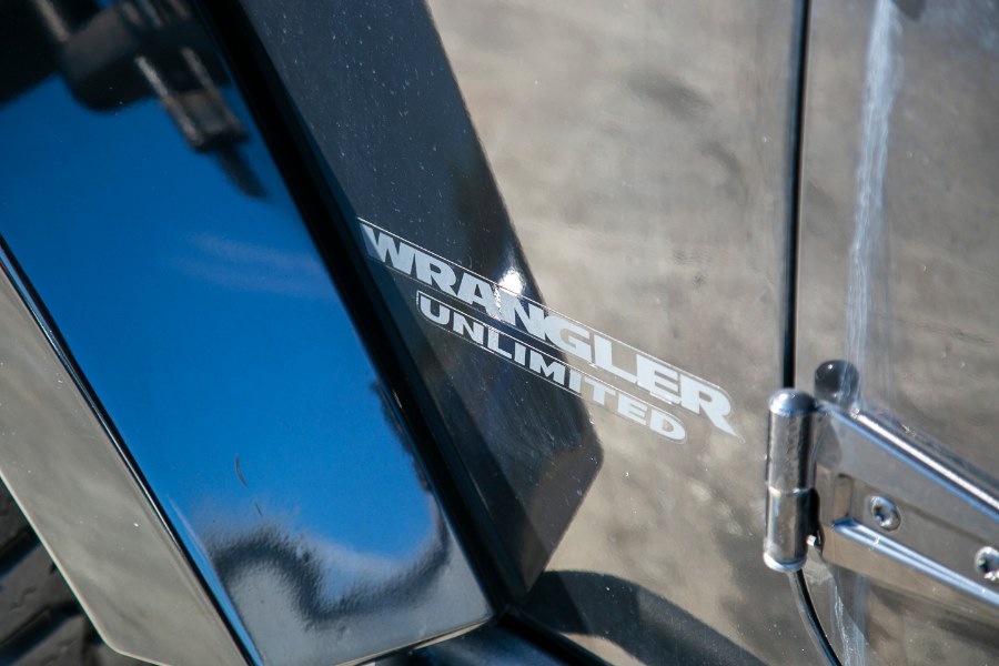 2015 Jeep Wrangler Unlimited 4WD 4dr Altitude, available for sale in Miami, Florida | 26 Motors Miami. Miami, Florida 2015 Jeep Wrangler Unlimited 4WD 4dr Altitude, available for sale in Miami, Florida | 26 Motors Miami. Miami, Florida