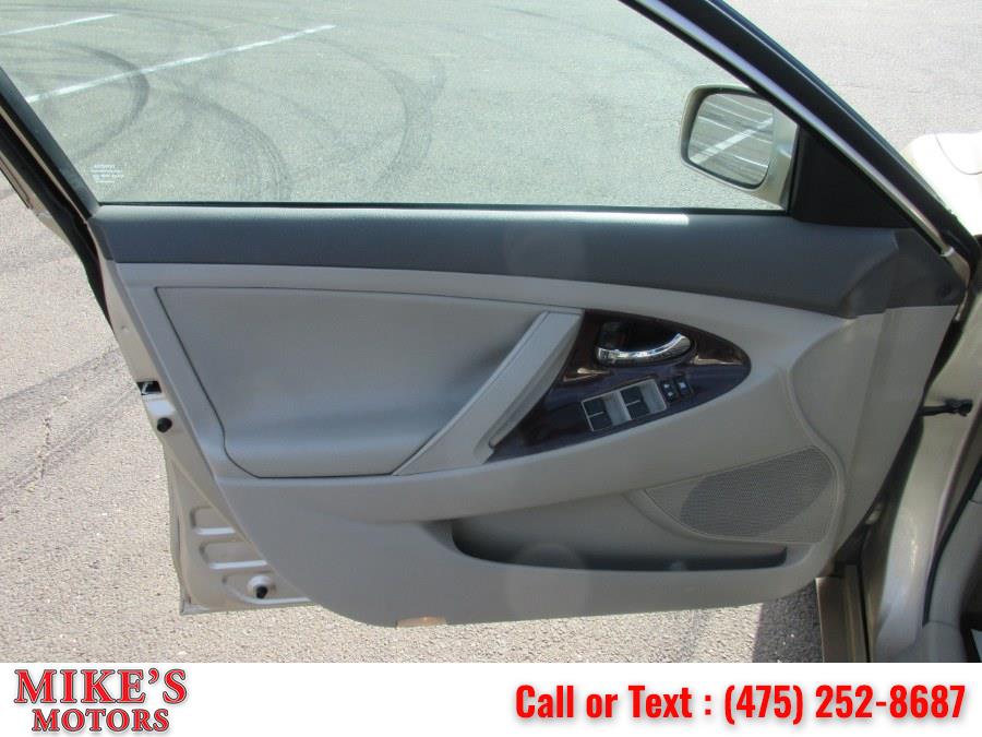 2010 Toyota Camry 4dr Sdn I4 Auto LE (Natl), available for sale in Stratford, Connecticut | Mike's Motors LLC. Stratford, Connecticut 2010 Toyota Camry 4dr Sdn I4 Auto LE (Natl), available for sale in Stratford, Connecticut | Mike's Motors LLC. Stratford, Connecticut