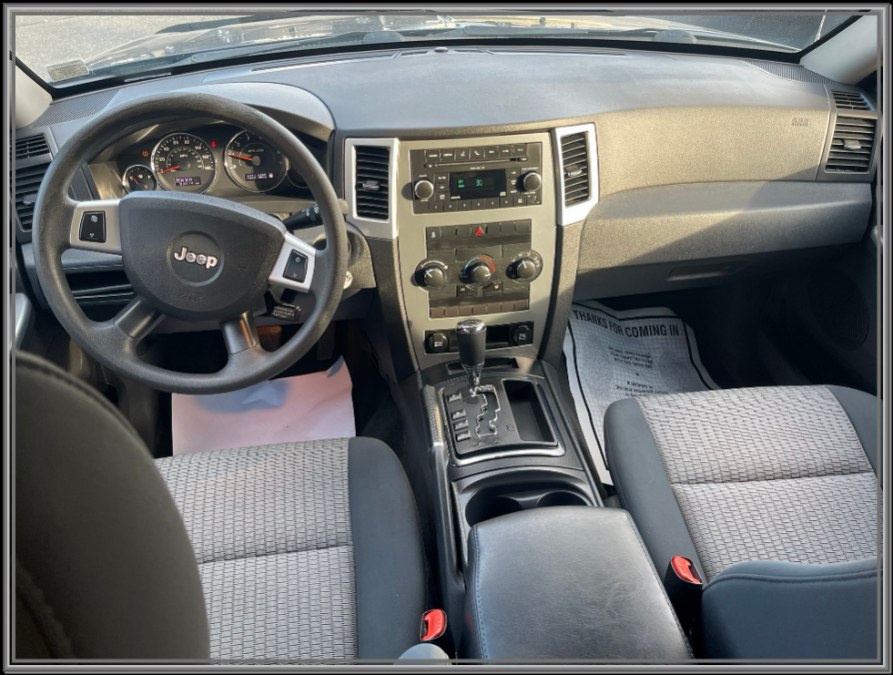 2010 Jeep Grand Cherokee 4WD 4dr Laredo, available for sale in Huntington Station, New York | My Auto Inc.. Huntington Station, New York 2010 Jeep Grand Cherokee 4WD 4dr Laredo, available for sale in Huntington Station, New York | My Auto Inc.. Huntington Station, New York