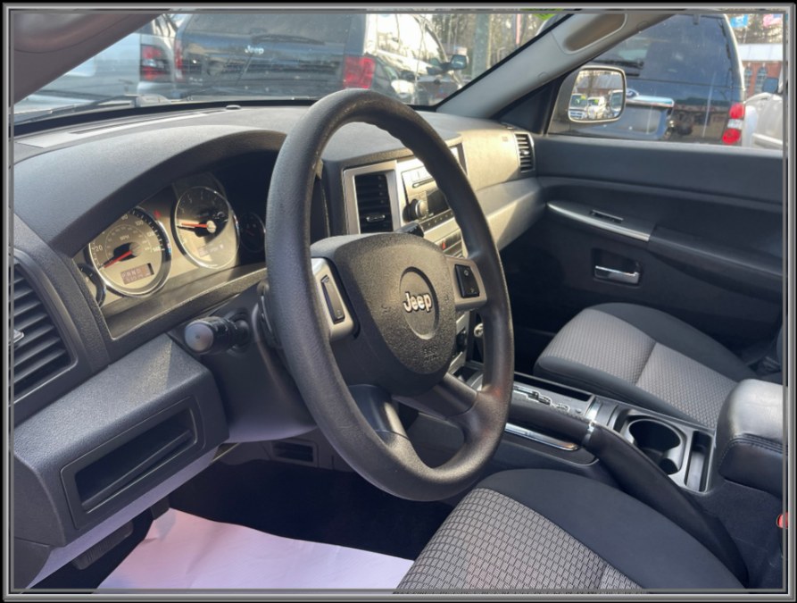 2010 Jeep Grand Cherokee 4WD 4dr Laredo, available for sale in Huntington Station, New York | My Auto Inc.. Huntington Station, New York 2010 Jeep Grand Cherokee 4WD 4dr Laredo, available for sale in Huntington Station, New York | My Auto Inc.. Huntington Station, New York
