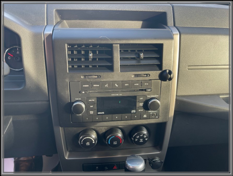 2010 Jeep Liberty 4WD 4dr Renegade, available for sale in Huntington Station, New York | My Auto Inc.. Huntington Station, New York 2010 Jeep Liberty 4WD 4dr Renegade, available for sale in Huntington Station, New York | My Auto Inc.. Huntington Station, New York