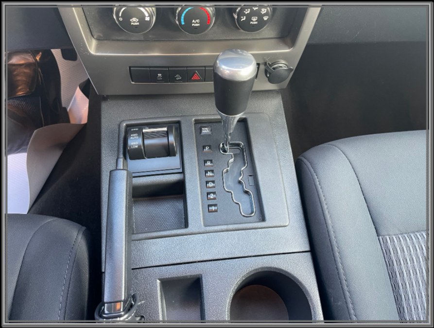 2010 Jeep Liberty 4WD 4dr Renegade, available for sale in Huntington Station, New York | My Auto Inc.. Huntington Station, New York 2010 Jeep Liberty 4WD 4dr Renegade, available for sale in Huntington Station, New York | My Auto Inc.. Huntington Station, New York