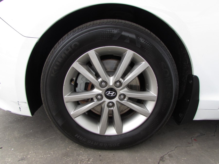 2016 Hyundai Sonata 4dr Sdn 2.4L SE, available for sale in Orlando, Florida | VIP Auto Enterprise, Inc. Orlando, Florida 2016 Hyundai Sonata 4dr Sdn 2.4L SE, available for sale in Orlando, Florida | VIP Auto Enterprise, Inc. Orlando, Florida