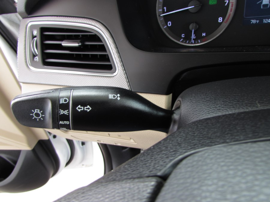 2016 Hyundai Sonata 4dr Sdn 2.4L SE, available for sale in Orlando, Florida | VIP Auto Enterprise, Inc. Orlando, Florida 2016 Hyundai Sonata 4dr Sdn 2.4L SE, available for sale in Orlando, Florida | VIP Auto Enterprise, Inc. Orlando, Florida