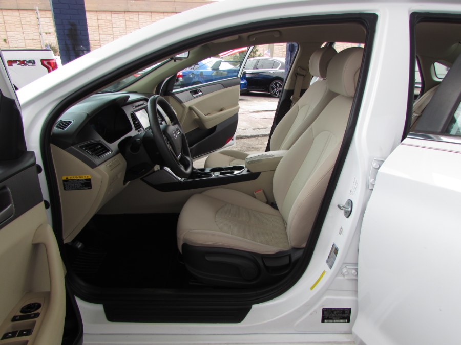 2016 Hyundai Sonata 4dr Sdn 2.4L SE, available for sale in Orlando, Florida | VIP Auto Enterprise, Inc. Orlando, Florida 2016 Hyundai Sonata 4dr Sdn 2.4L SE, available for sale in Orlando, Florida | VIP Auto Enterprise, Inc. Orlando, Florida