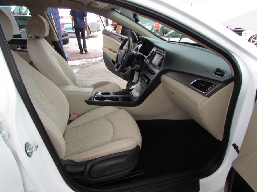 2016 Hyundai Sonata 4dr Sdn 2.4L SE, available for sale in Orlando, Florida | VIP Auto Enterprise, Inc. Orlando, Florida 2016 Hyundai Sonata 4dr Sdn 2.4L SE, available for sale in Orlando, Florida | VIP Auto Enterprise, Inc. Orlando, Florida