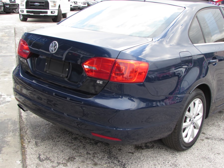 2014 Volkswagen Jetta Sedan 4dr Auto SE w/Connectivity/Sunroof, available for sale in Orlando, Florida | VIP Auto Enterprise, Inc. Orlando, Florida 2014 Volkswagen Jetta Sedan 4dr Auto SE w/Connectivity/Sunroof, available for sale in Orlando, Florida | VIP Auto Enterprise, Inc. Orlando, Florida