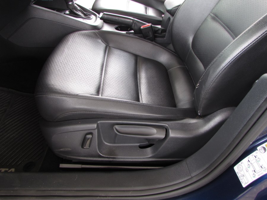 2014 Volkswagen Jetta Sedan 4dr Auto SE w/Connectivity/Sunroof, available for sale in Orlando, Florida | VIP Auto Enterprise, Inc. Orlando, Florida 2014 Volkswagen Jetta Sedan 4dr Auto SE w/Connectivity/Sunroof, available for sale in Orlando, Florida | VIP Auto Enterprise, Inc. Orlando, Florida