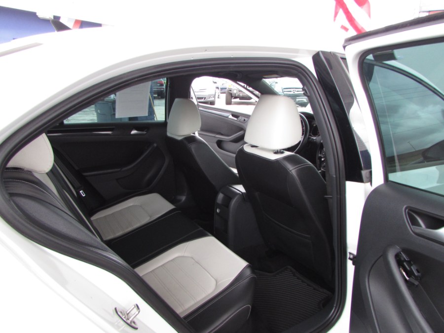 2015 Volkswagen Jetta Sedan 4dr Auto 1.8T SE PZEV, available for sale in Orlando, Florida | VIP Auto Enterprise, Inc. Orlando, Florida 2015 Volkswagen Jetta Sedan 4dr Auto 1.8T SE PZEV, available for sale in Orlando, Florida | VIP Auto Enterprise, Inc. Orlando, Florida