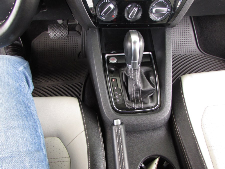 2015 Volkswagen Jetta Sedan 4dr Auto 1.8T SE PZEV, available for sale in Orlando, Florida | VIP Auto Enterprise, Inc. Orlando, Florida 2015 Volkswagen Jetta Sedan 4dr Auto 1.8T SE PZEV, available for sale in Orlando, Florida | VIP Auto Enterprise, Inc. Orlando, Florida