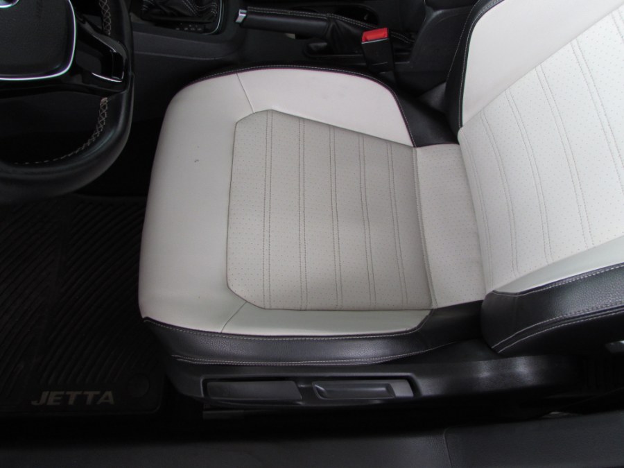 2015 Volkswagen Jetta Sedan 4dr Auto 1.8T SE PZEV, available for sale in Orlando, Florida | VIP Auto Enterprise, Inc. Orlando, Florida 2015 Volkswagen Jetta Sedan 4dr Auto 1.8T SE PZEV, available for sale in Orlando, Florida | VIP Auto Enterprise, Inc. Orlando, Florida