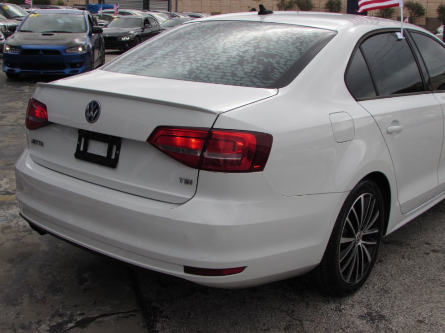 2015 Volkswagen Jetta Sedan 4dr Auto 1.8T SE PZEV, available for sale in Orlando, Florida | VIP Auto Enterprise, Inc. Orlando, Florida 2015 Volkswagen Jetta Sedan 4dr Auto 1.8T SE PZEV, available for sale in Orlando, Florida | VIP Auto Enterprise, Inc. Orlando, Florida