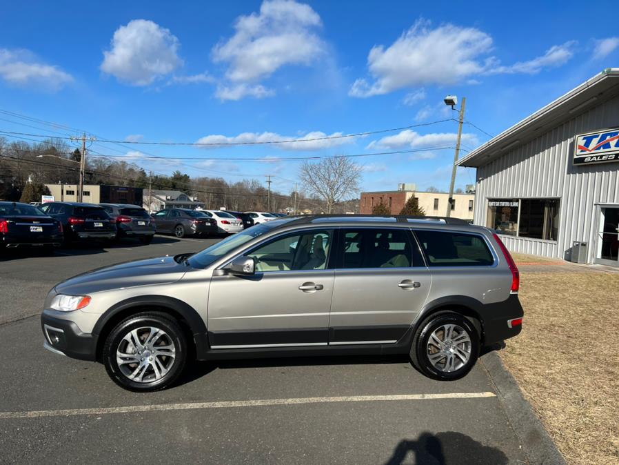 2015 Volvo XC70 AWD 4dr Wgn 3.2L Premier Plus PZEV, available for sale in Berlin, Connecticut | Tru Auto Mall. Berlin, Connecticut 2015 Volvo XC70 AWD 4dr Wgn 3.2L Premier Plus PZEV, available for sale in Berlin, Connecticut | Tru Auto Mall. Berlin, Connecticut
