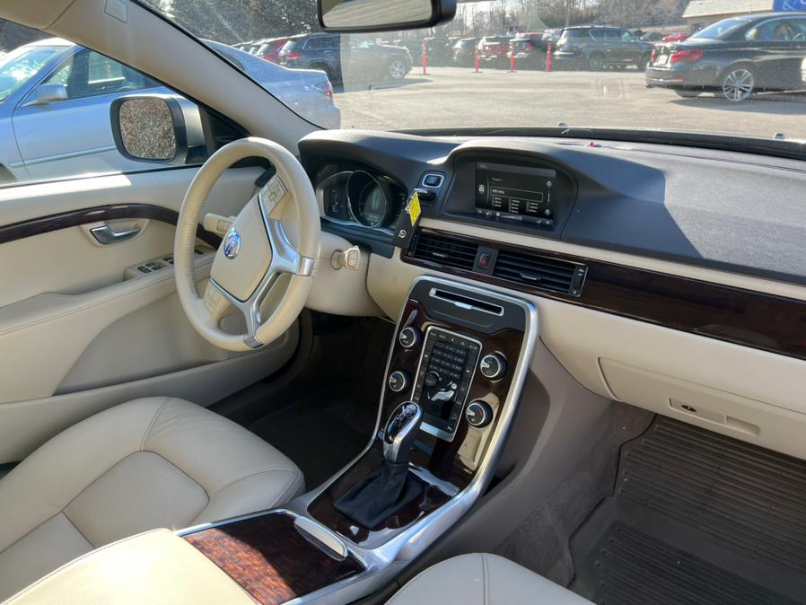 2015 Volvo XC70 AWD 4dr Wgn 3.2L Premier Plus PZEV, available for sale in Berlin, Connecticut | Tru Auto Mall. Berlin, Connecticut 2015 Volvo XC70 AWD 4dr Wgn 3.2L Premier Plus PZEV, available for sale in Berlin, Connecticut | Tru Auto Mall. Berlin, Connecticut