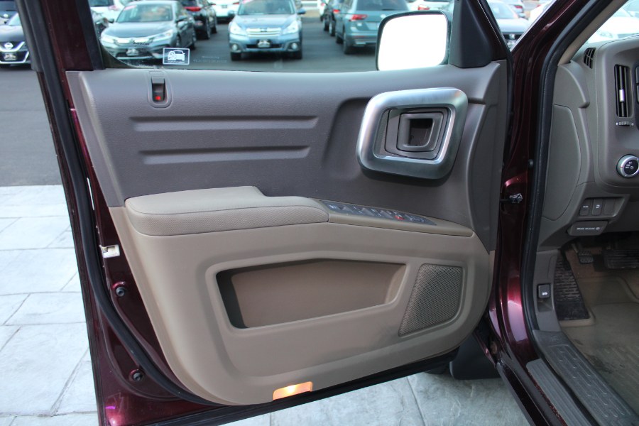 2007 Honda Ridgeline 4WD Crew Cab RTX, available for sale in Plantsville, Connecticut | Auto House of Luxury. Plantsville, Connecticut 2007 Honda Ridgeline 4WD Crew Cab RTX, available for sale in Plantsville, Connecticut | Auto House of Luxury. Plantsville, Connecticut