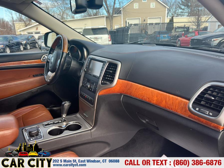 2011 Jeep Grand Cherokee 4WD 4dr Overland, available for sale in East Windsor, Connecticut | Car City LLC. East Windsor, Connecticut 2011 Jeep Grand Cherokee 4WD 4dr Overland, available for sale in East Windsor, Connecticut | Car City LLC. East Windsor, Connecticut
