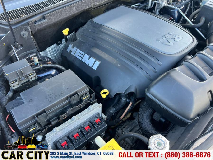 2011 Jeep Grand Cherokee 4WD 4dr Overland, available for sale in East Windsor, Connecticut | Car City LLC. East Windsor, Connecticut 2011 Jeep Grand Cherokee 4WD 4dr Overland, available for sale in East Windsor, Connecticut | Car City LLC. East Windsor, Connecticut