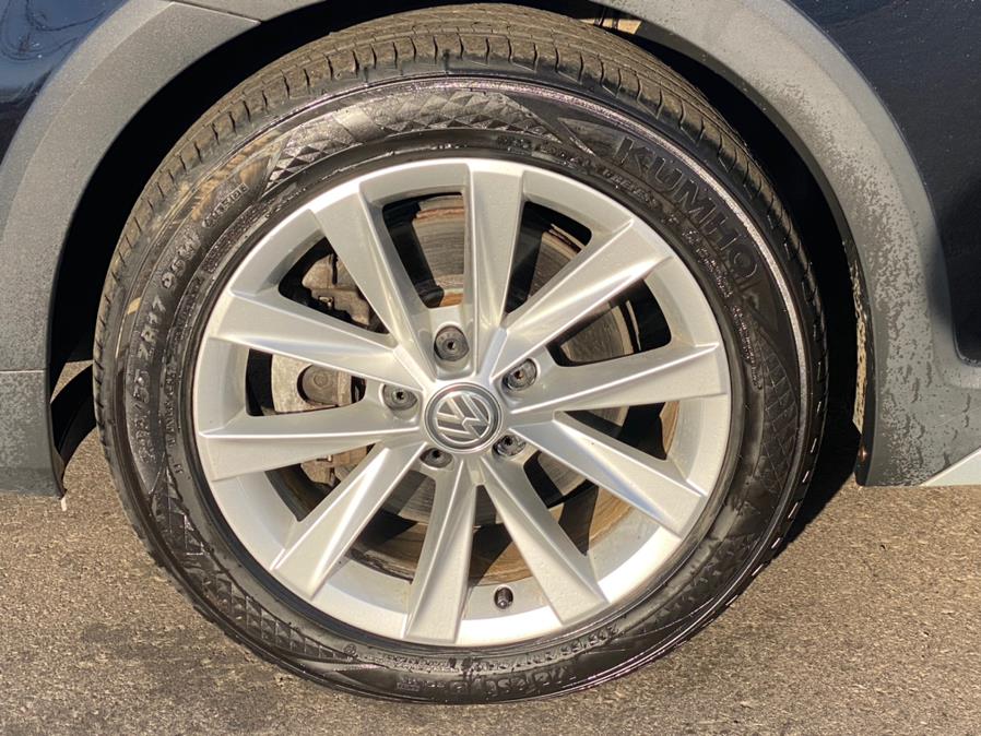2017 Volkswagen Golf Alltrack 1.8T SEL DSG, available for sale in Canton, Connecticut | Lava Motors 2 Inc. Canton, Connecticut 2017 Volkswagen Golf Alltrack 1.8T SEL DSG, available for sale in Canton, Connecticut | Lava Motors 2 Inc. Canton, Connecticut