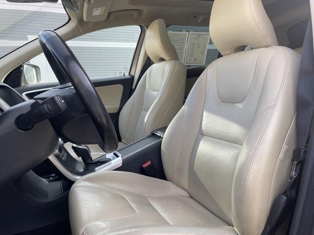 2016 Volvo Xc60 T6 Drive-E, available for sale in Brookfield, Connecticut | Blasius Federal Road. Brookfield, Connecticut 2016 Volvo Xc60 T6 Drive-E, available for sale in Brookfield, Connecticut | Blasius Federal Road. Brookfield, Connecticut