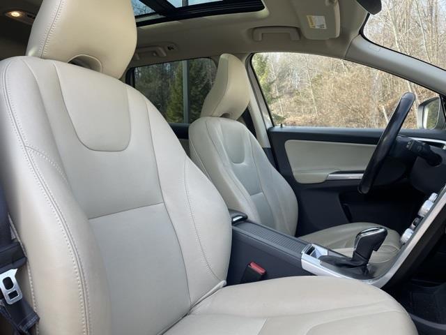 2016 Volvo Xc60 T6 Drive-E, available for sale in Brookfield, Connecticut | Blasius Federal Road. Brookfield, Connecticut 2016 Volvo Xc60 T6 Drive-E, available for sale in Brookfield, Connecticut | Blasius Federal Road. Brookfield, Connecticut