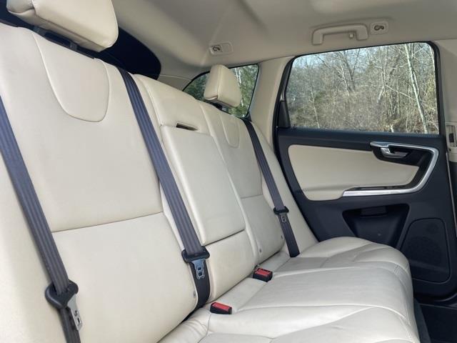 2016 Volvo Xc60 T6 Drive-E, available for sale in Brookfield, Connecticut | Blasius Federal Road. Brookfield, Connecticut 2016 Volvo Xc60 T6 Drive-E, available for sale in Brookfield, Connecticut | Blasius Federal Road. Brookfield, Connecticut