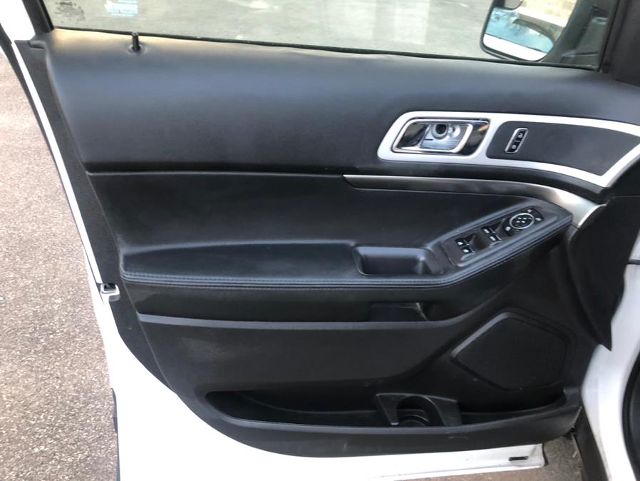 2015 Ford Explorer 4WD 4dr XLT, available for sale in Irvington, New Jersey | Elis Motors Corp. Irvington, New Jersey 2015 Ford Explorer 4WD 4dr XLT, available for sale in Irvington, New Jersey | Elis Motors Corp. Irvington, New Jersey