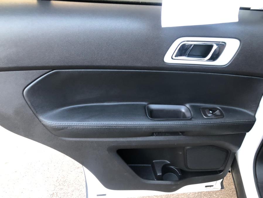 2015 Ford Explorer 4WD 4dr XLT, available for sale in Irvington, New Jersey | Elis Motors Corp. Irvington, New Jersey 2015 Ford Explorer 4WD 4dr XLT, available for sale in Irvington, New Jersey | Elis Motors Corp. Irvington, New Jersey