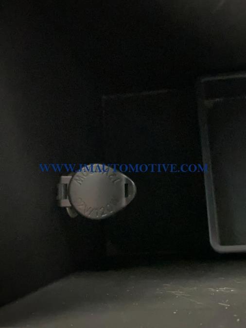 2015 Toyota Camry 4dr Sdn I4 Auto SE, available for sale in Naugatuck, Connecticut | J&M Automotive Sls&Svc LLC. Naugatuck, Connecticut 2015 Toyota Camry 4dr Sdn I4 Auto SE, available for sale in Naugatuck, Connecticut | J&M Automotive Sls&Svc LLC. Naugatuck, Connecticut