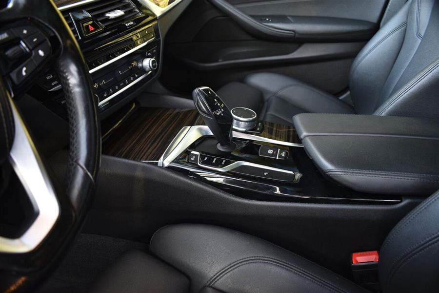 2018 BMW 5 Series 530i xDrive AWD 4dr Sedan, available for sale in Great Neck, New York | Camy Cars. Great Neck, New York 2018 BMW 5 Series 530i xDrive AWD 4dr Sedan, available for sale in Great Neck, New York | Camy Cars. Great Neck, New York