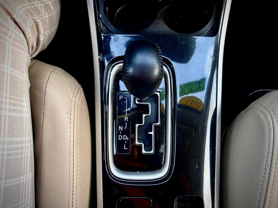 2017 Mitsubishi Outlander SEL S-AWC, available for sale in New Haven, Connecticut | Unique Auto Sales LLC. New Haven, Connecticut 2017 Mitsubishi Outlander SEL S-AWC, available for sale in New Haven, Connecticut | Unique Auto Sales LLC. New Haven, Connecticut