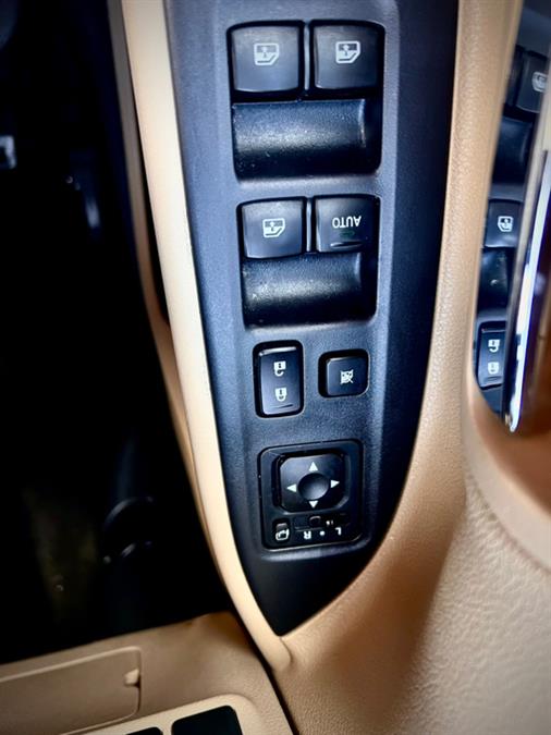 2017 Mitsubishi Outlander SEL S-AWC, available for sale in New Haven, Connecticut | Unique Auto Sales LLC. New Haven, Connecticut 2017 Mitsubishi Outlander SEL S-AWC, available for sale in New Haven, Connecticut | Unique Auto Sales LLC. New Haven, Connecticut