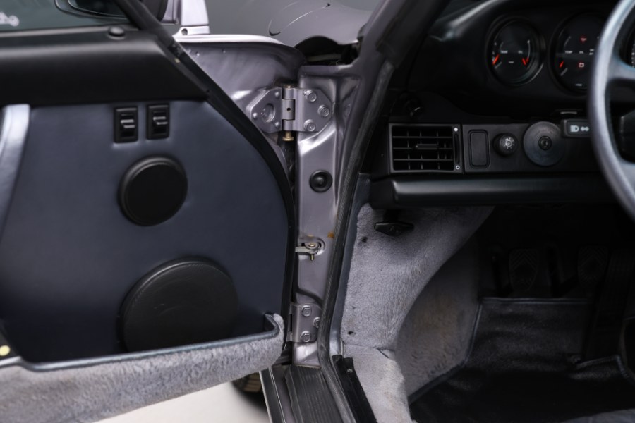 1988 Porsche 911 Targa 2dr 5-Spd, available for sale in North Salem, New York | Meccanic Shop North Inc. North Salem, New York 1988 Porsche 911 Targa 2dr 5-Spd, available for sale in North Salem, New York | Meccanic Shop North Inc. North Salem, New York